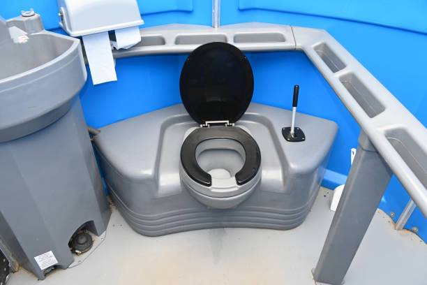 Portable Toilet Options We Offer in Farley, KY
